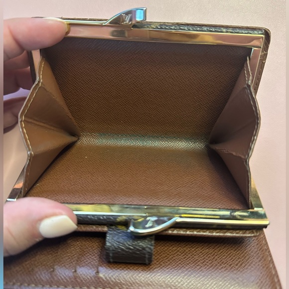EUC Vintage LV Monogram French Kisslock Wallet - Picture 8 of 14